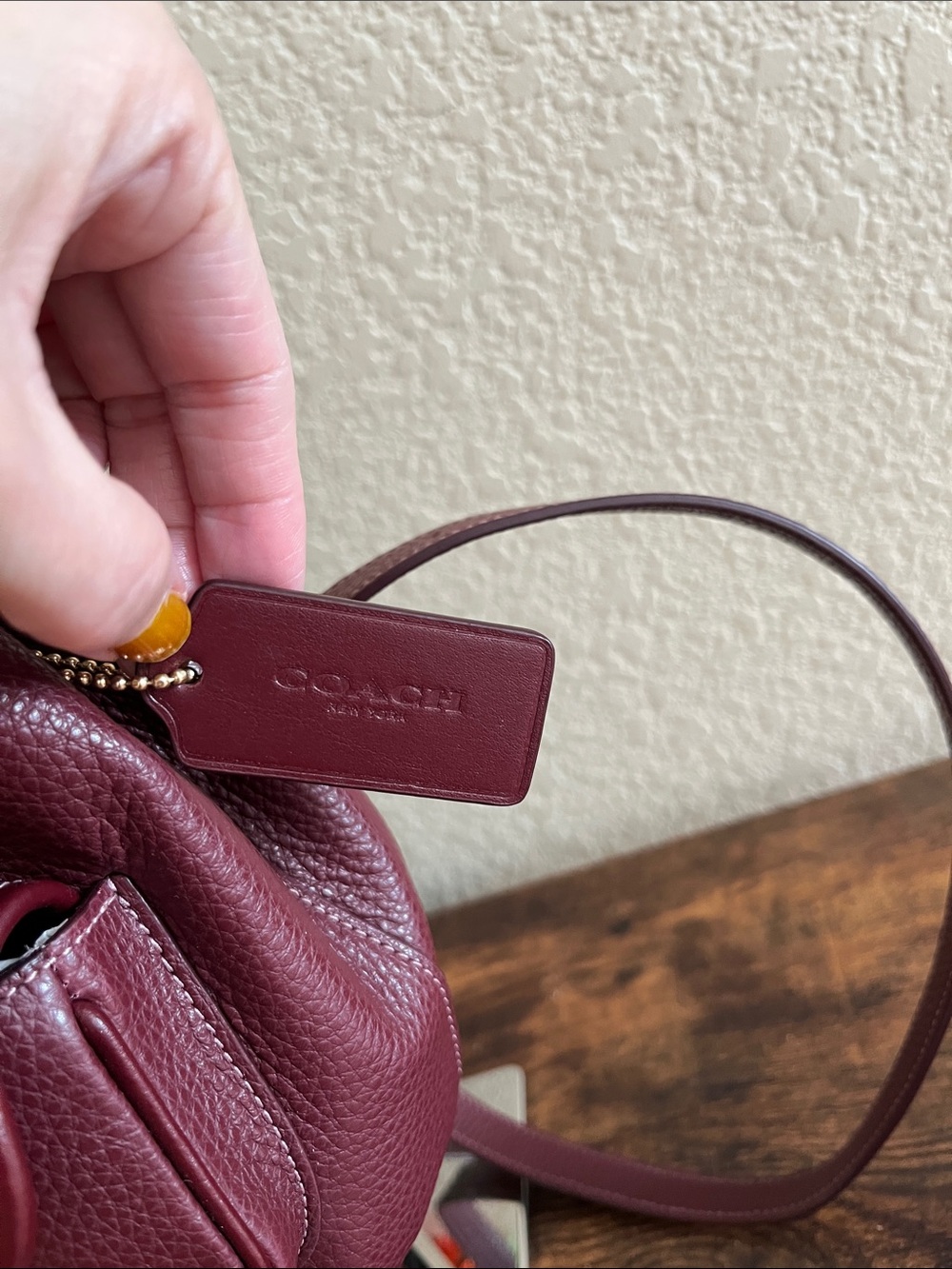 🆕 Coach Hadley Backpack dark wine - Picture 4 of 10